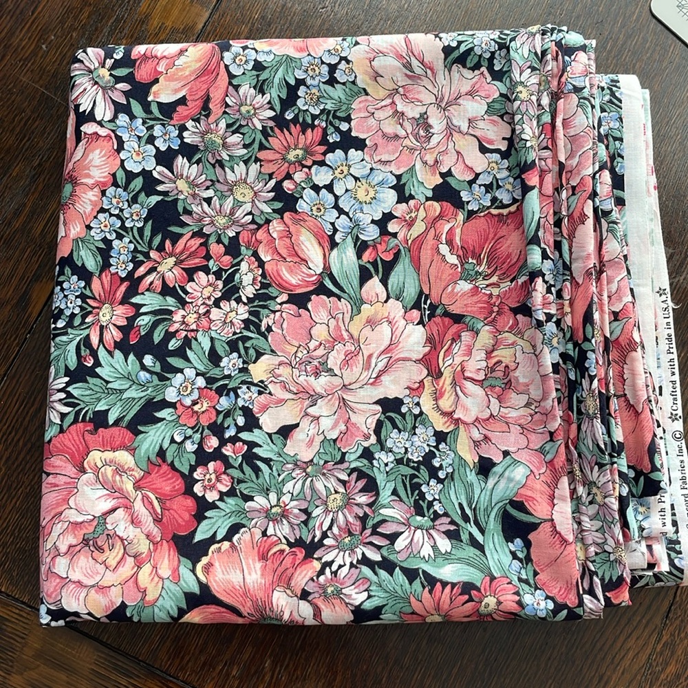 Joan Kessler for Concord Fabrics, floral cottage core motif, 4 yards, 44" wide - Picture 2 of 10